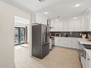 5009 Libbey Lane, Houston TX 77092