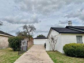 12834 Glenwolde Drive, Houston TX 77099