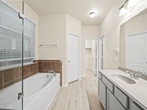 12923 Pecan Shores Drive, Houston TX 77044