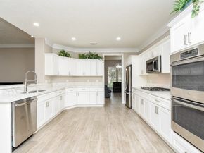 59 Champion Villa Drive, Houston TX 77069