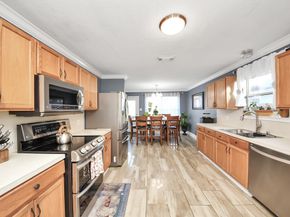 13019 Lindenloch Lane, Houston TX 77085