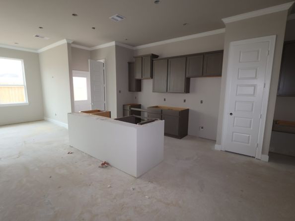3020 Tres Olivos Drive, Houston TX 77047