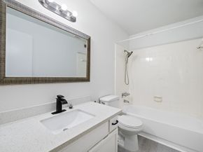 10733 Braes Bend Drive 10733, Houston TX 77071