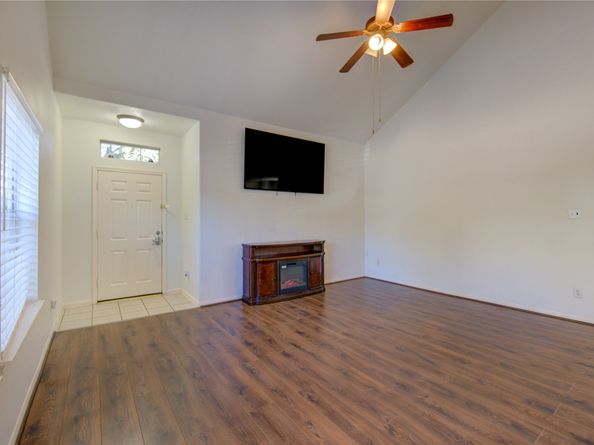 10202 Middleglen Lane, Houston TX 77034