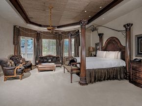 88 W Grand Regency Circle, The Woodlands TX 77382