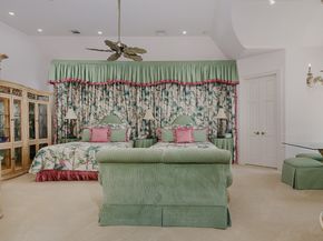 88 W Grand Regency Circle, The Woodlands TX 77382