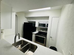 17210 Imperial Valley Drive 61, Houston TX 77060