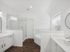 11811 Keswick Pines Lane, Houston TX 77066