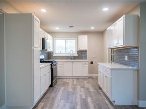 5502 Elm Tree Drive, Houston TX 77048