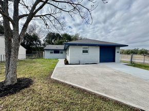 5502 Elm Tree Drive, Houston TX 77048