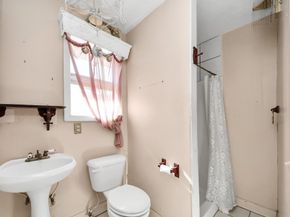 7184 Moline Street, Houston TX 77087