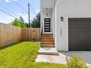 2303 Staples Street, Houston TX 77026