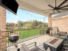 5319 Braesheather Drive, Houston TX 77096