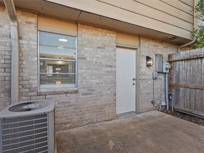 15336 W Little York Road 208, Houston TX 77084