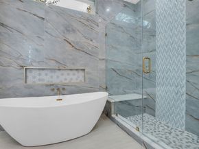 4 N Autumnwood Way, The Woodlands TX 77380