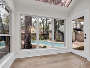 4 N Autumnwood Way, The Woodlands TX 77380