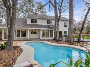 4 N Autumnwood Way, The Woodlands TX 77380
