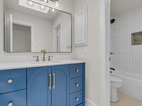 4 N Autumnwood Way, The Woodlands TX 77380