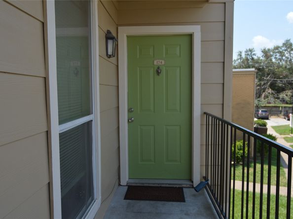 8100 Creekbend Drive 174, Houston TX 77071