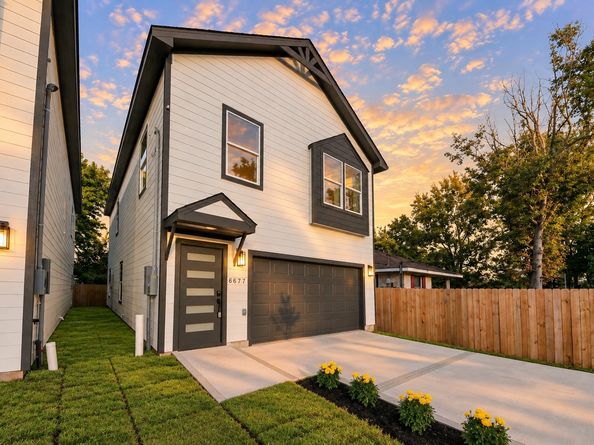 6677 Nielan Street, Houston TX 77028