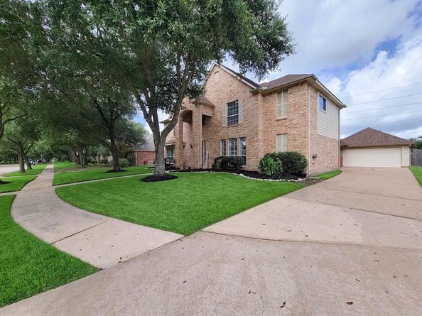 17715 Laguna Trail Drive, Houston TX 77095