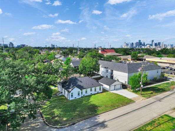 3143 Oakdale Street, Houston TX 77004