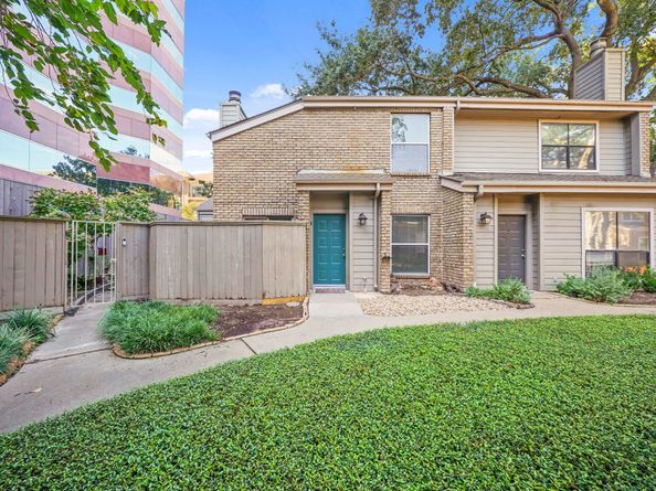 2601 Augusta Drive 5, Houston TX 77057