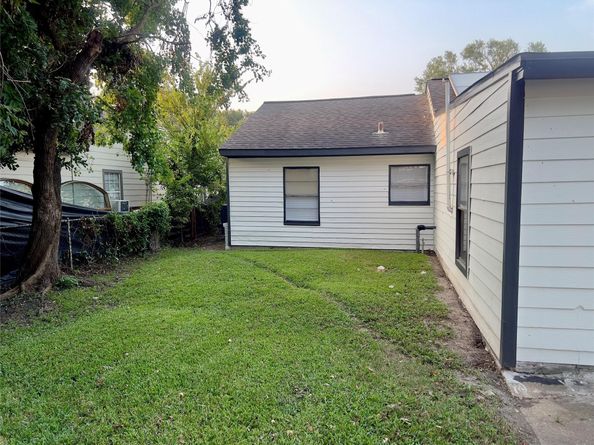 7318 Thurow Street, Houston TX 77087