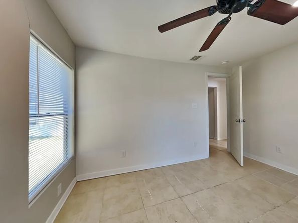 7318 Thurow Street, Houston TX 77087