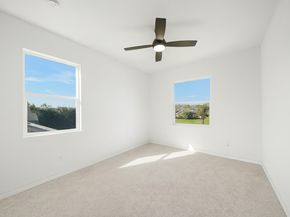 895 S Victory Drive, Houston TX 77088