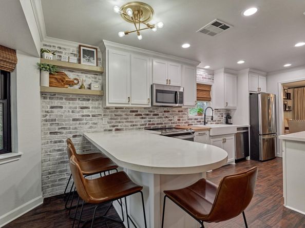 49 N Deerfoot Circle, The Woodlands TX 77380
