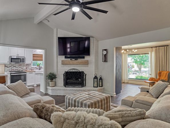 49 N Deerfoot Circle, The Woodlands TX 77380