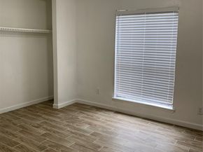 5625 Antoine Drive 1107, Houston TX 77091