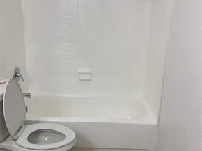 5625 Antoine Drive 1107, Houston TX 77091