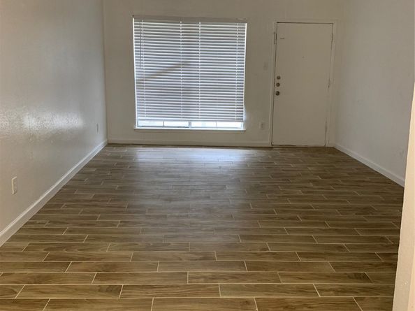 5625 Antoine Drive 1107, Houston TX 77091