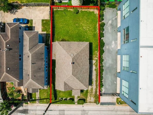 1318 Cleveland Street, Houston TX 77019