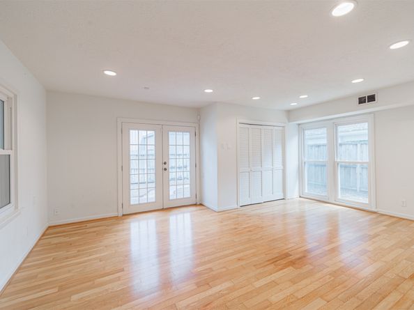 2438 Albans Road, Houston TX 77005