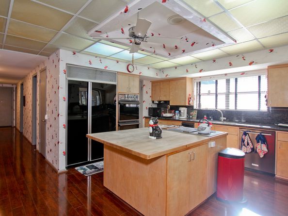1234 Sugar Creek Boulevard, Sugar Land TX 77478