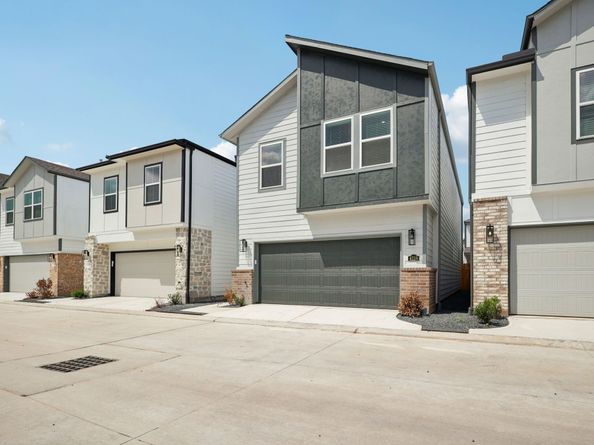 10010 Rustic Charm Street, Houston TX 77080