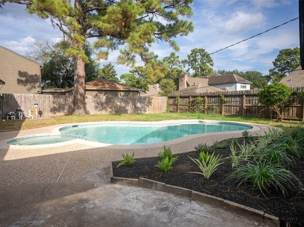 5119 Green Springs Drive, Houston TX 77066