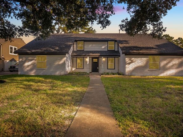 5119 Green Springs Drive, Houston TX 77066