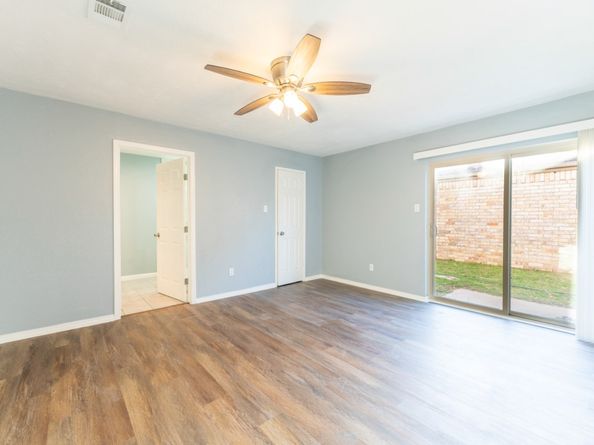 11803 Brook Meadows Lane, Meadows Place TX 77477