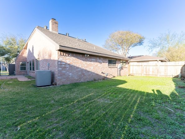 11803 Brook Meadows Lane, Meadows Place TX 77477