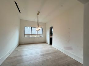 1211 Bay Oaks Road, Houston TX 77008
