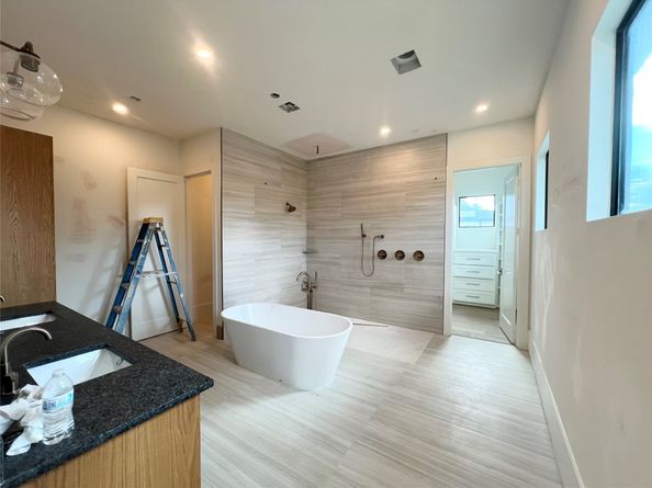 1211 Bay Oaks Road, Houston TX 77008