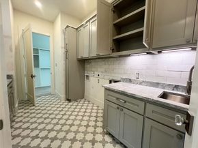 1211 Bay Oaks Road, Houston TX 77008