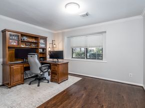 11927 Oakcroft Drive, Houston TX 77070