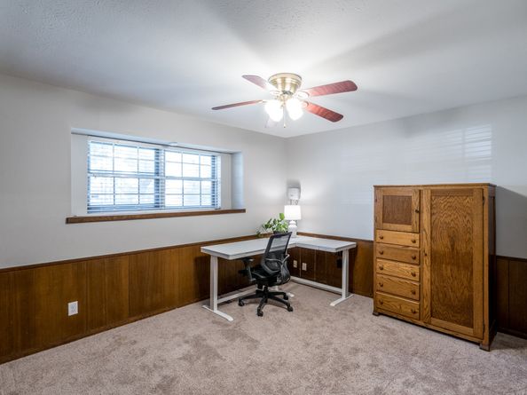 11927 Oakcroft Drive, Houston TX 77070