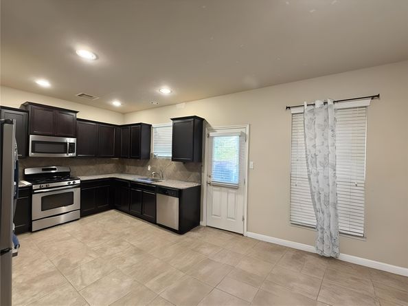13118 Clover Creek Point Lane, Humble TX 77346