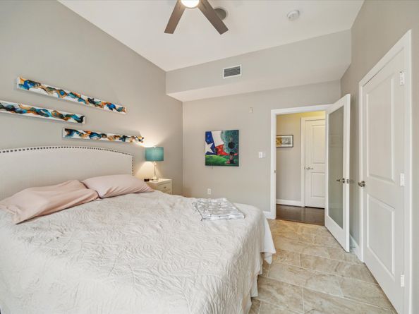 300 St Joseph Parkway 223, Houston TX 77002